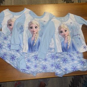 Frozen 2 pajamas